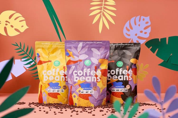 ซองและถุงแพคเกจจิ้ง ซอง Coffee บนฉาก Tropical โดย Packtive Packaging